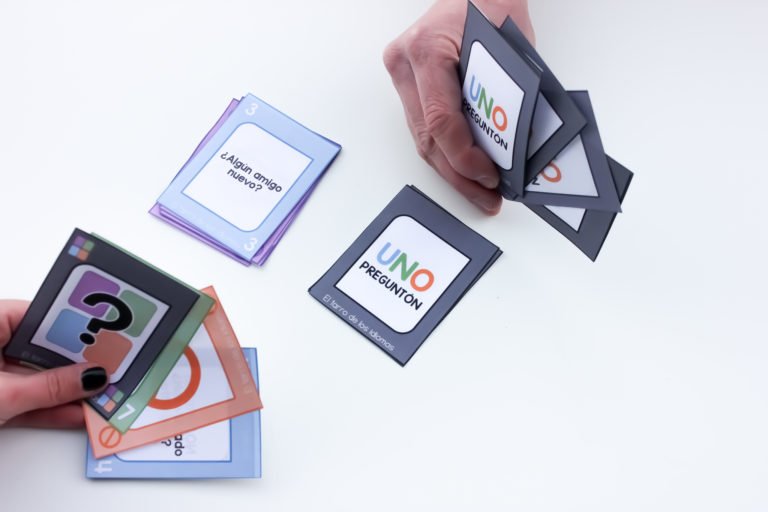 JUEGO EXPRESIÓN ORAL. JUEGO PARA EL PRIMER DÍA. UNO PREGUNTÓN